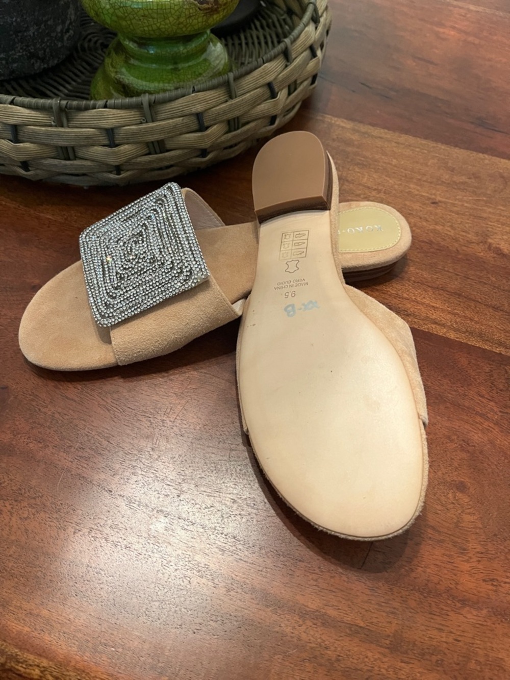 KOKO + PALENKI DINA SUEDE SLIDE SANDALS SILVER EMBELLISHMENT SIZE 9.5 nwot - Picture 4 of 5
